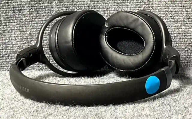 New ListingSennheiser HD 4.40 Wireless Bluetooth Noise Cancelling Over the Ear Headphones